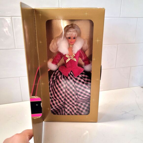 Barbie Avon Winter Rhapsody Special Edition 16353 Mattel 1996 NRFB Bonde Pink - Picture 3 of 16